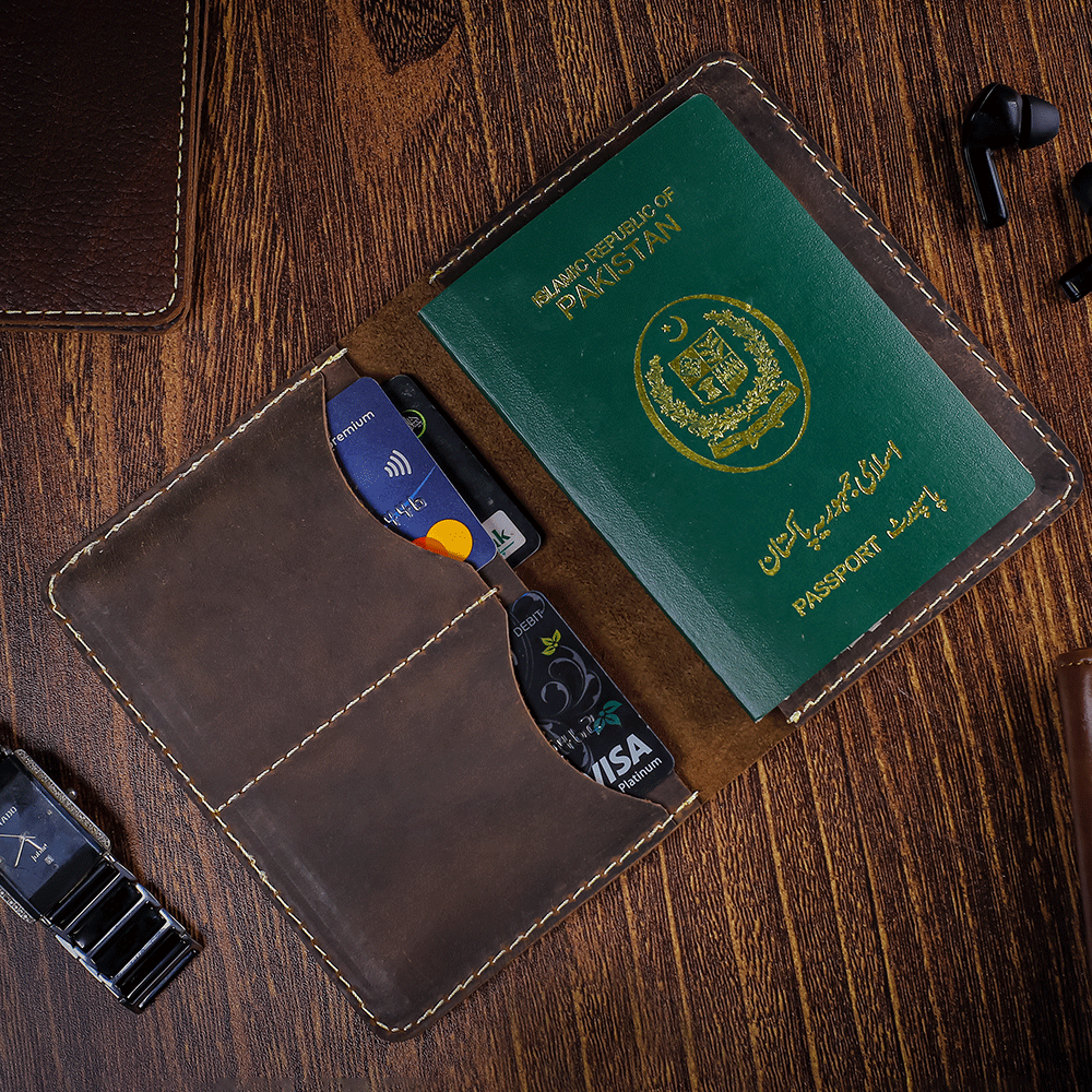 ZEUS - BIFOLD PASSPORT COVER WALLET